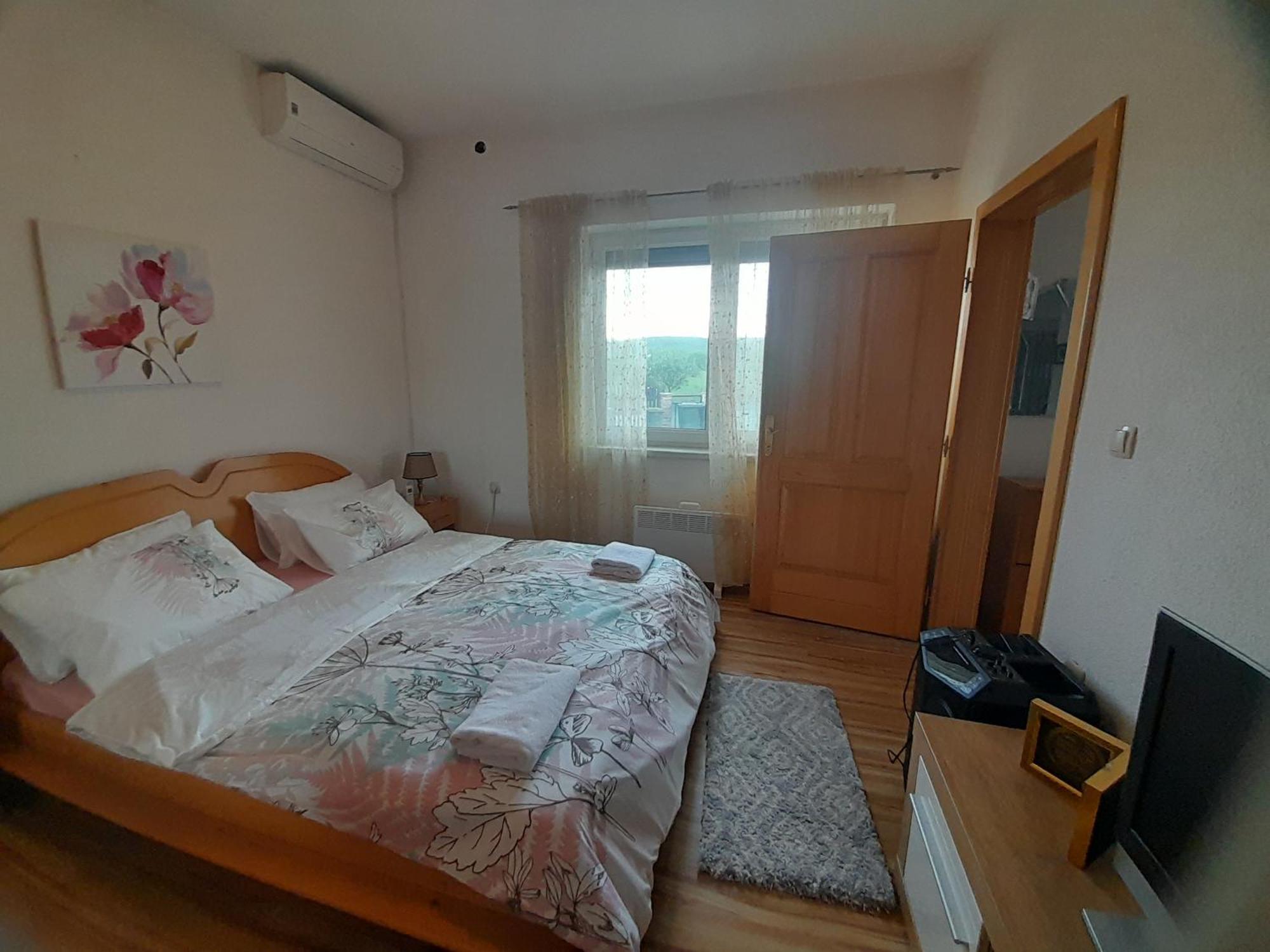 River Bank Apartments & Castle View Bihac Exterior photo
